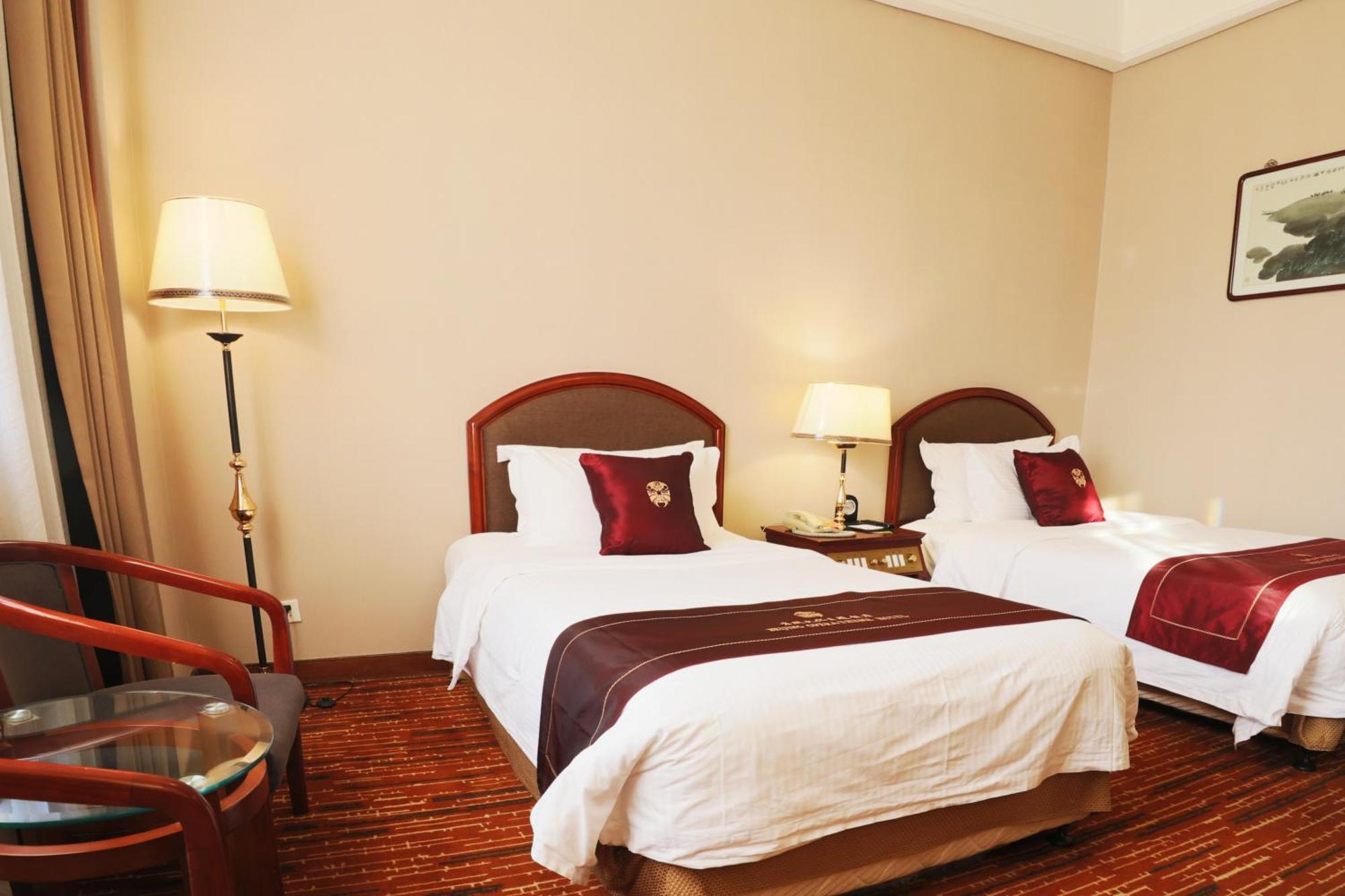 Jianguo Qianmen Beijing Hotel Екстериор снимка