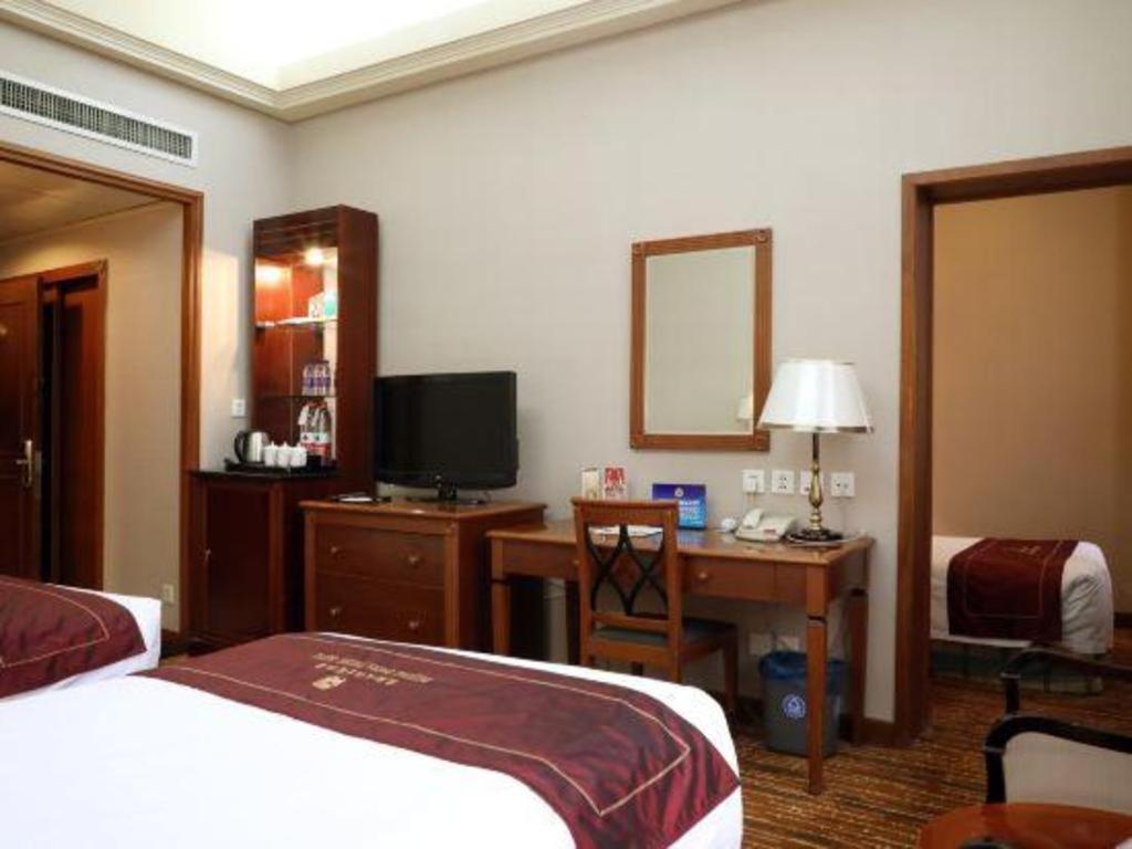 Jianguo Qianmen Beijing Hotel Екстериор снимка