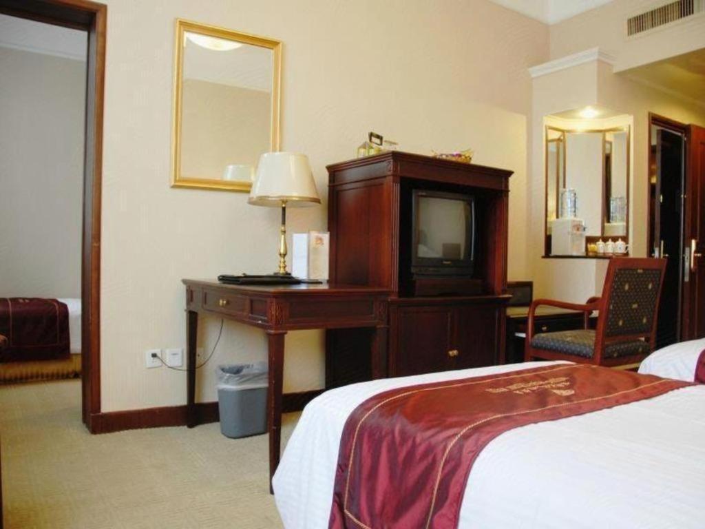Jianguo Qianmen Beijing Hotel Екстериор снимка